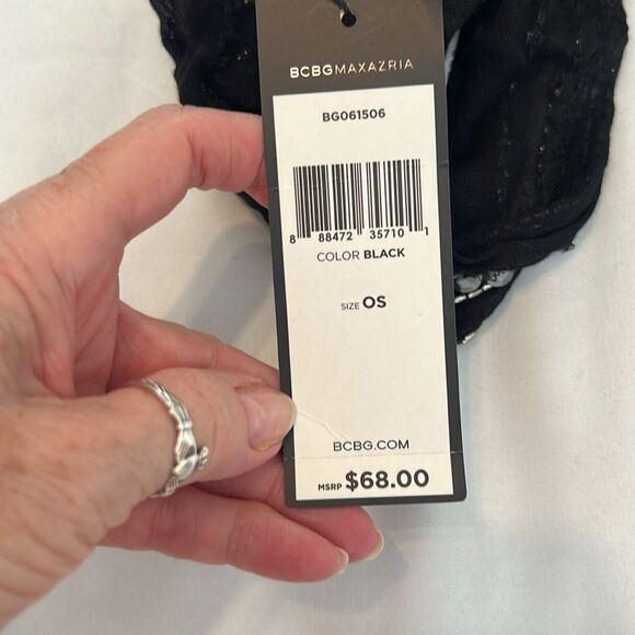 BCBGMaxAzria black with white trim large infinity scarf NWT - Picture 4 of 6